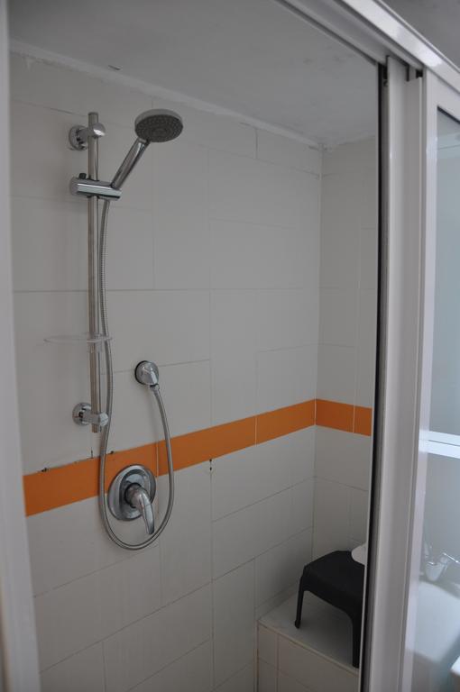 Sky Home Apartment Jabotinsky 8 Bat Yam Exterior foto