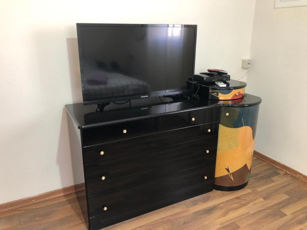 Sky Home Apartment Jabotinsky 8 Bat Yam Exterior foto